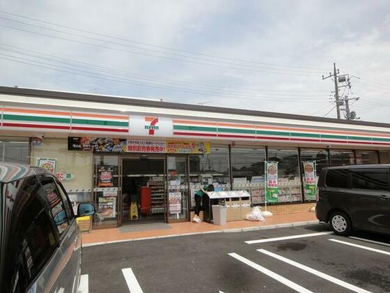 コンビニ　セブンイレブン柏東台店（コンビニ）まで352m