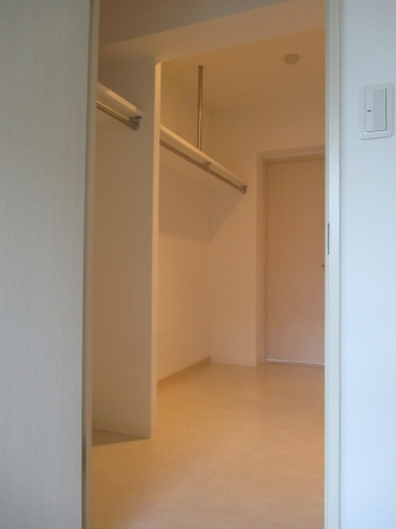 収納　※写真は他部屋です