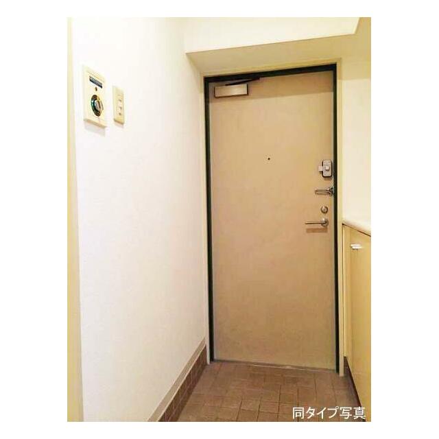 玄関　※同仕様写真含む