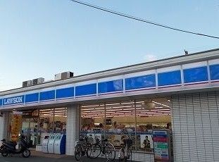 コンビニ　ローソン（コンビニ）まで500m