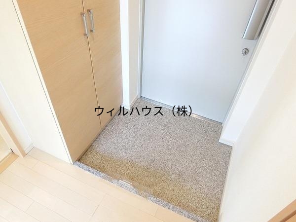 玄関　シューズボックスあり！