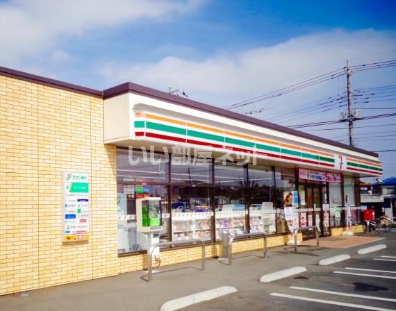 コンビニ　セブンイレブン 久喜菖蒲町三箇店（コンビニ）まで677m