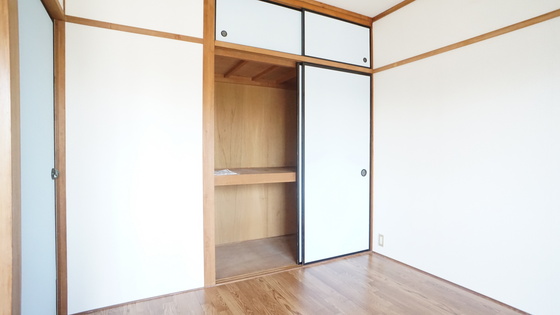 収納　クローゼット