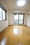 居室・リビング　約6.3帖のお部屋です