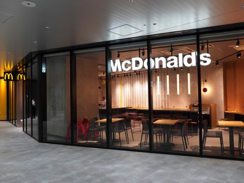 飲食店　マクドナルド 渋谷サクラステージ店（飲食店）まで129m