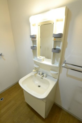 洗面設備　同業者施工同イメージ