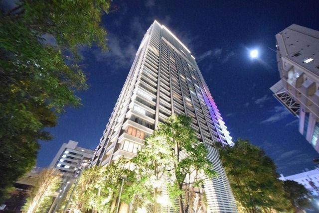 建物外観　★フロントコンシェルジュ・フィットネススタジオ付き★