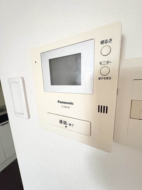 セキュリティ　来訪者の顔が見えて安心ＴＶモニターフォン付☆