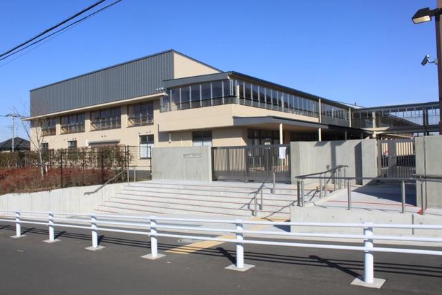 中学校　早渕中学校（中学校）まで1120m