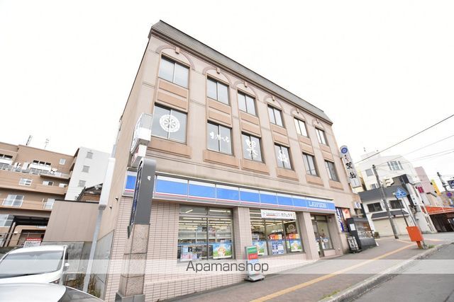 コンビニ　ローソン（コンビニ）まで432m