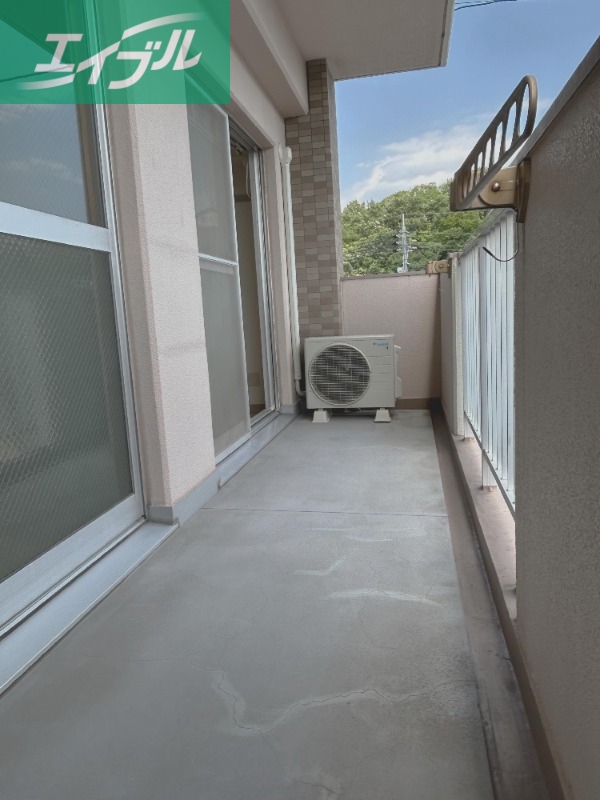 バルコニー　別のお部屋の写真です。実際とは異なります。