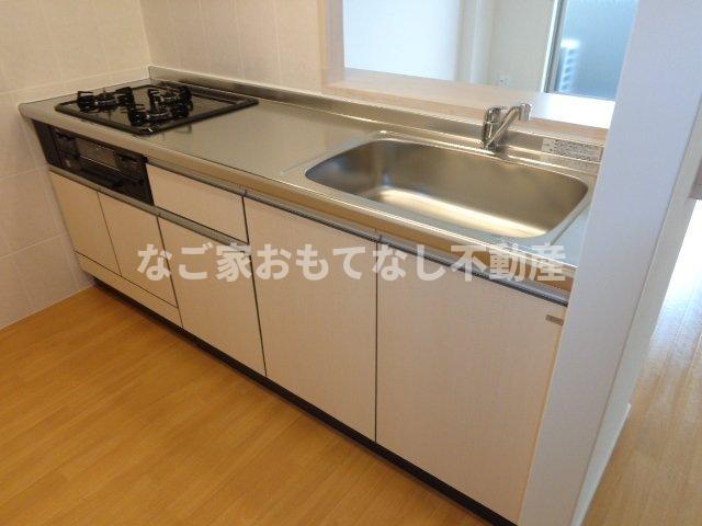 キッチン　※写真は別号室