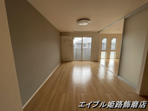 ＪＲ姫新線 余部駅 徒歩37分 2階建 築10年の居間写真
