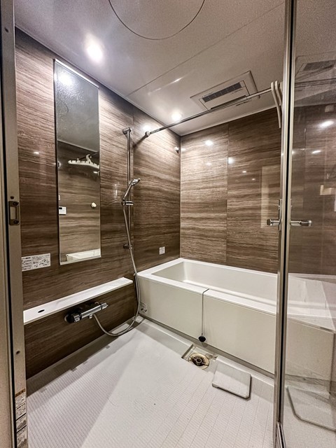 バス・シャワールーム　※写真は同タイプ住戸です。