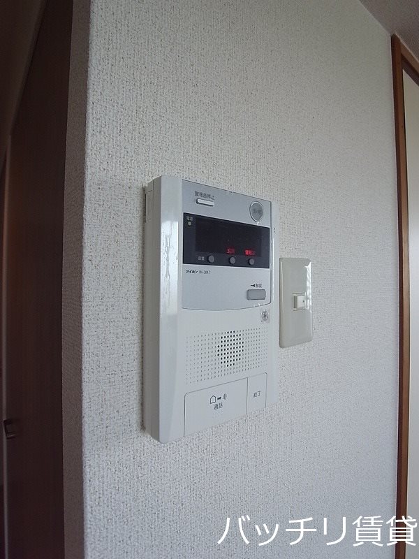セキュリティ　画像は別号室タイプの為、現状を優先致します。