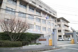 中学校　野間中学校（中学校）まで805m