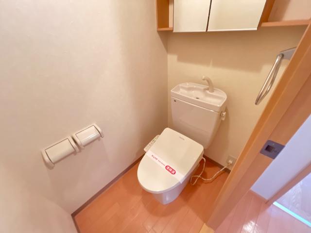 トイレ　シャワー付トイレ