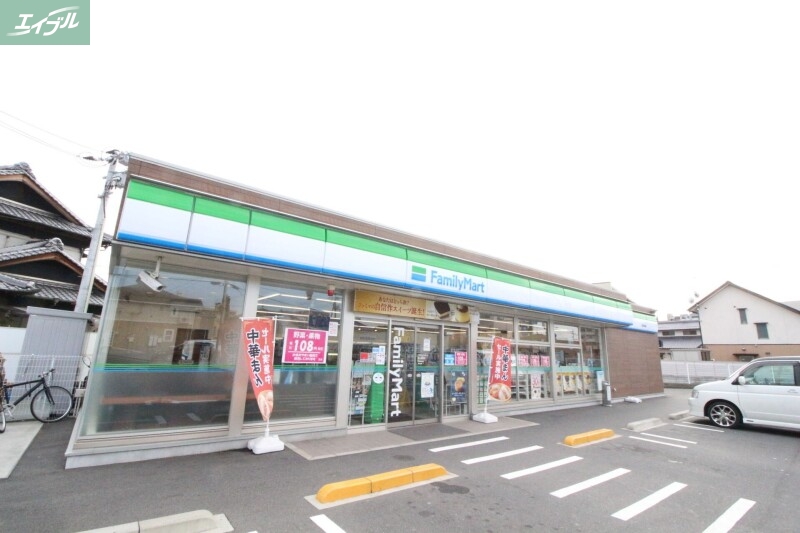 コンビニ　ファミリーマート岡山新福店（コンビニ）まで402m