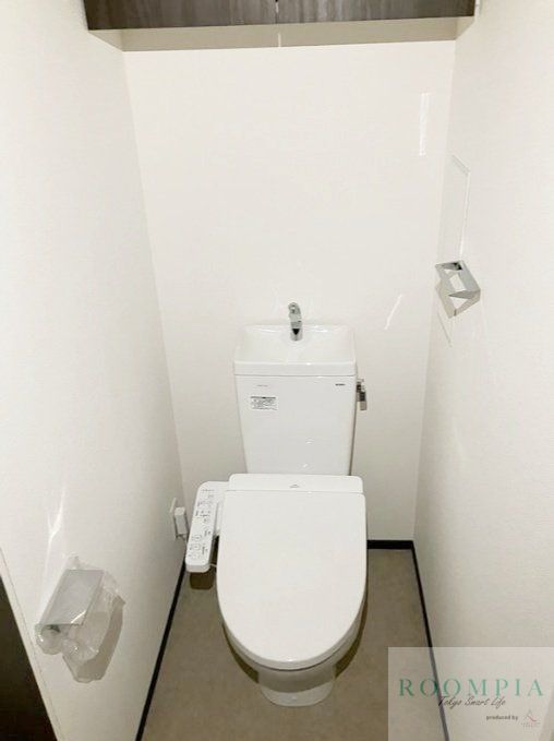 トイレ　※同タイプの別のお部屋です。