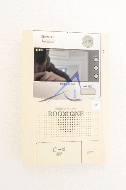 セキュリティ　モニター付きインターホンです。