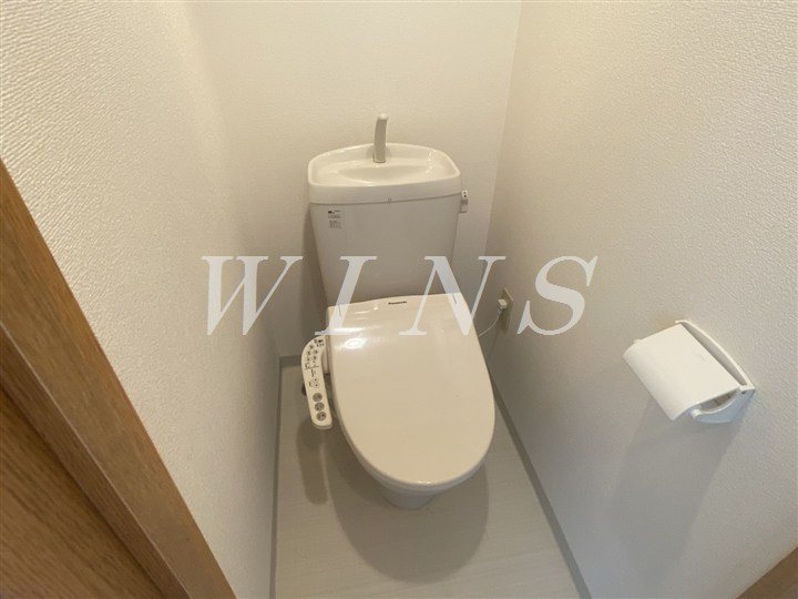 小田急線 向ケ丘遊園駅 徒歩7分 3階建 築24年のトイレ写真