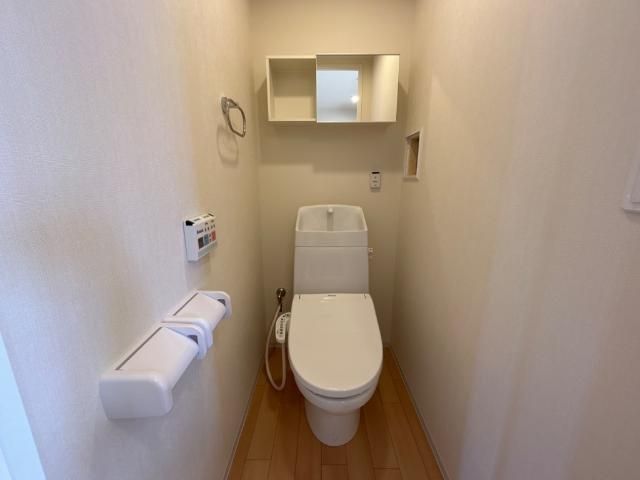エン リビングのトイレ写真