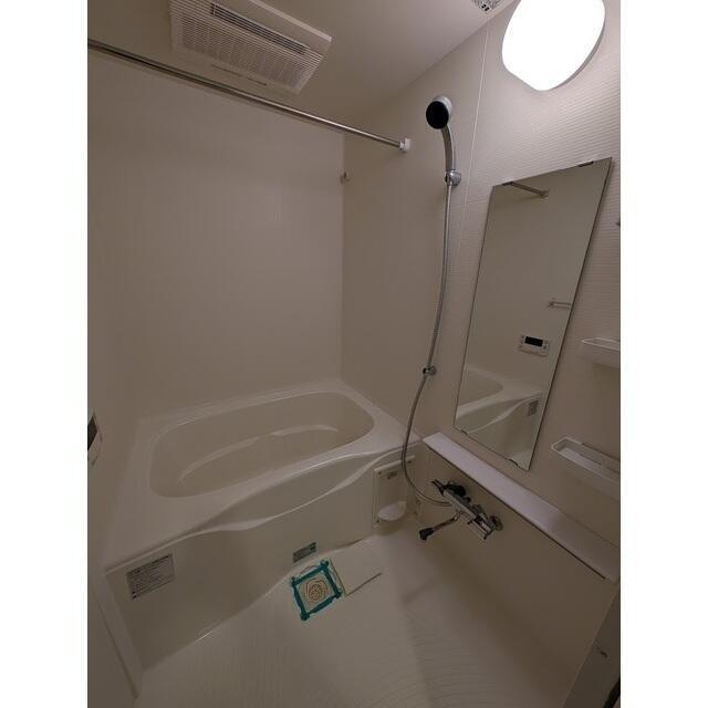 バス・シャワールーム　※同タイプの別のお部屋の写真…