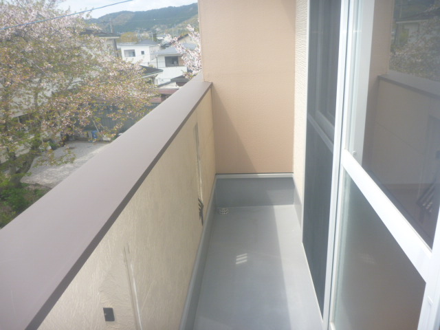 バルコニー　日当たり良好バルコニー