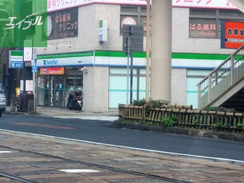 コンビニ　ファミリーマート長崎駅前店（コンビニ）まで469m