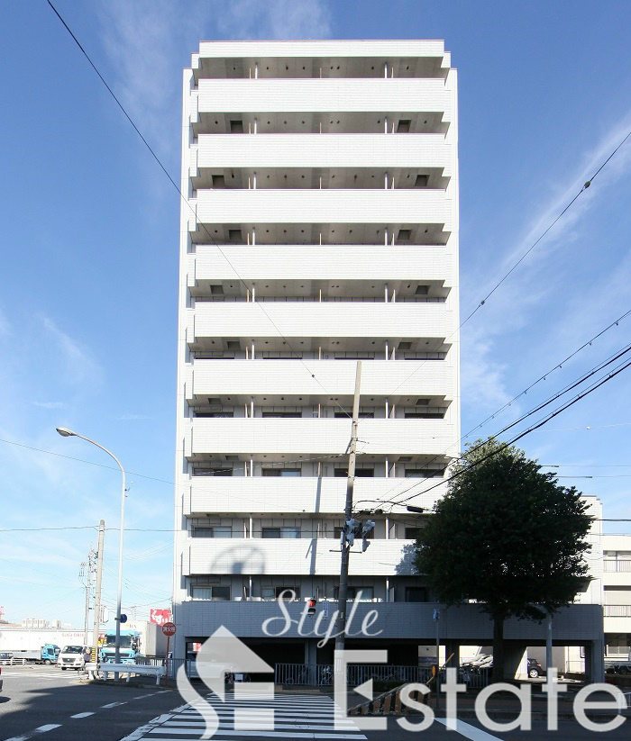 名古屋市港区新川町のマンションの建物外観