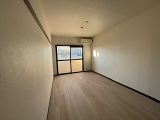 居室・リビング　広いお部屋です
