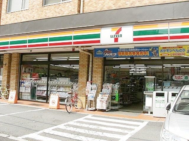 【港区六本木のマンションのコンビニ】