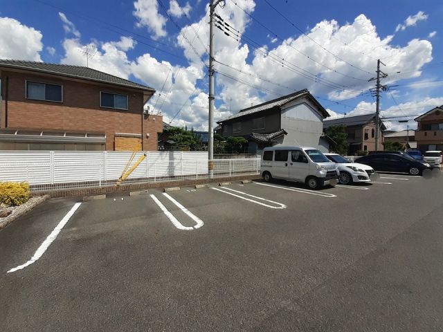 【橿原市東坊城町のアパートのバルコニー】