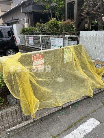 【岡崎市森越町のアパートのロビー】