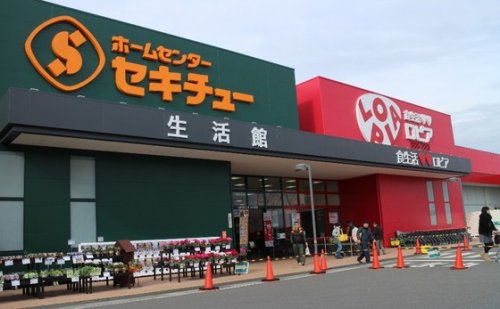 【東松山市高坂のアパートのショッピングセンター】