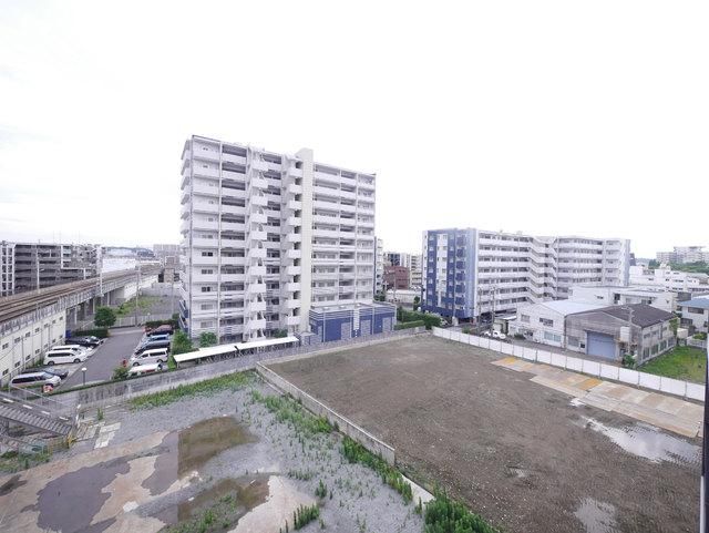 【川崎市中原区中丸子のマンションの眺望】