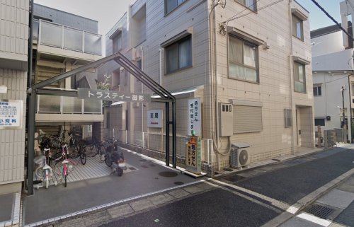 【住吉宮町戸建てのドラックストア】