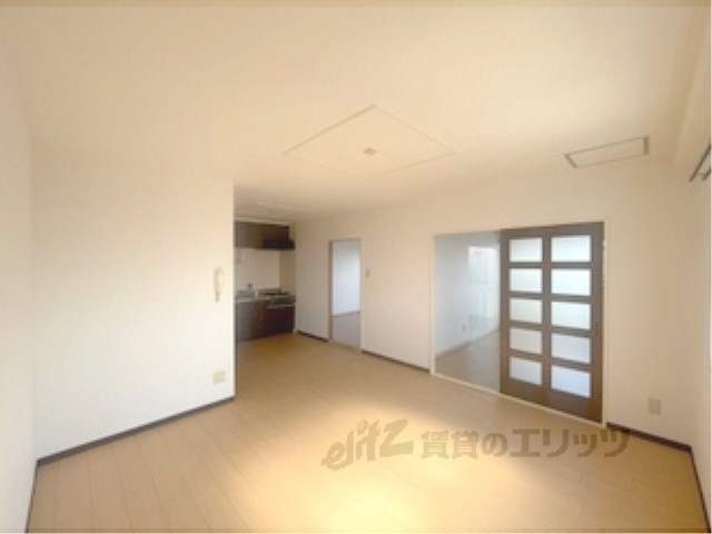 居室・リビング　リビング