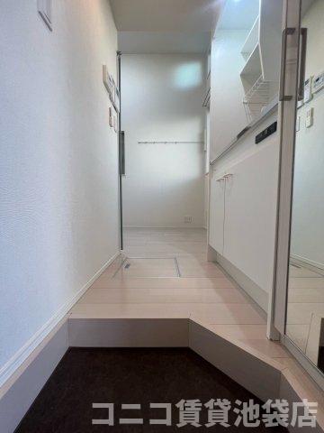 玄関　別号室イメージの為、現状を優先致します。