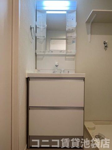 洗面設備　別号室イメージの為、現状を優先致します。