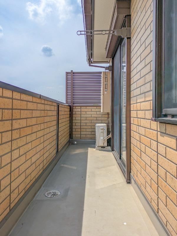 バルコニー　図面と現状に相違がある場合には現状を優先