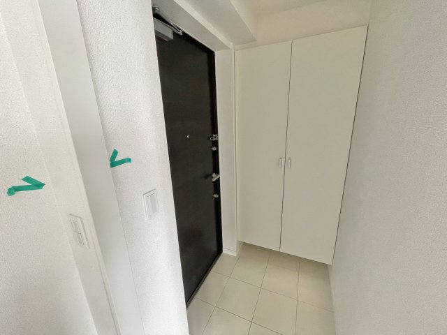 玄関　※別部屋参考写真