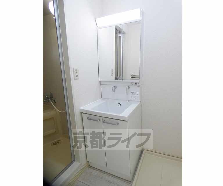 洗面設備　朝の準備も捗ります