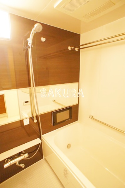 バス・シャワールーム　清潔感のある快適バスルーム♪