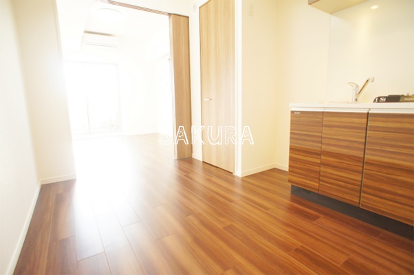 居室・リビング　開放感のあるゆったりとしたお部屋です♪