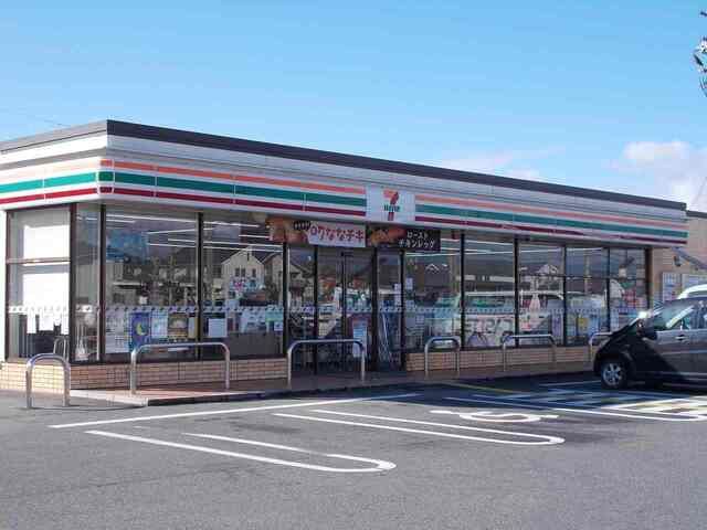 コンビニ　セブンイレブン　草津下笠店（コンビニ）まで450m