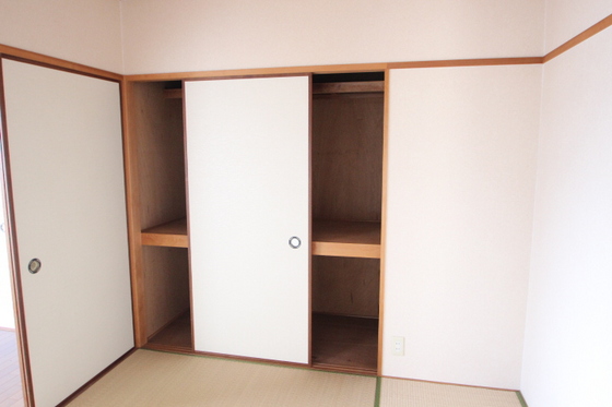 収納　※別部屋の写真です