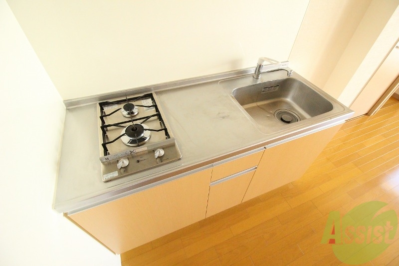 キッチン　２口ガスキッチンで料理するのはラクチン