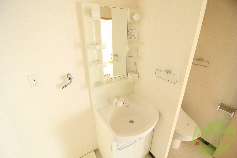 洗面設備　独立洗面台は便利ですよ