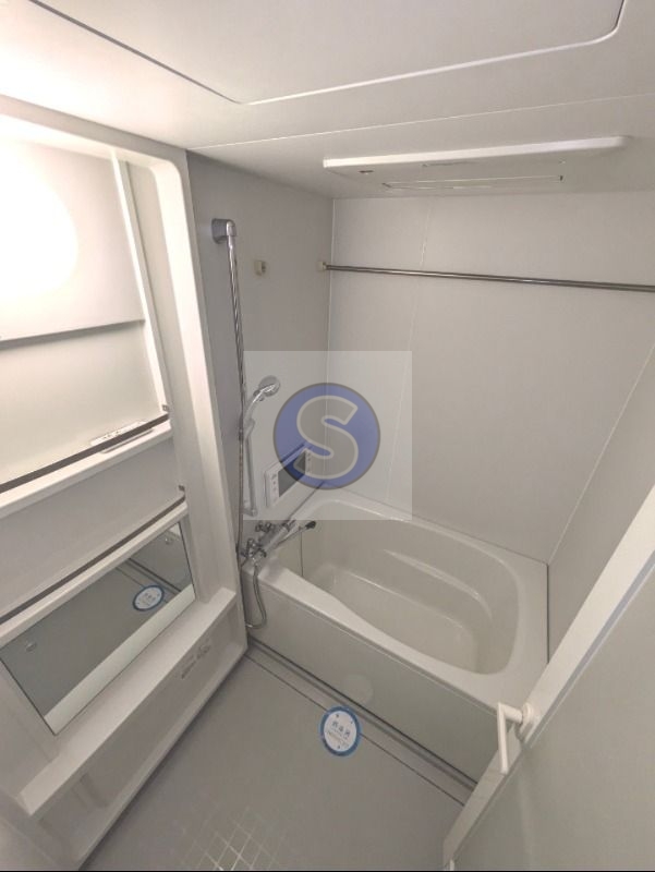 バス・シャワールーム　お引越し無料または家電３点プレゼント！★詳細はスタッフへ